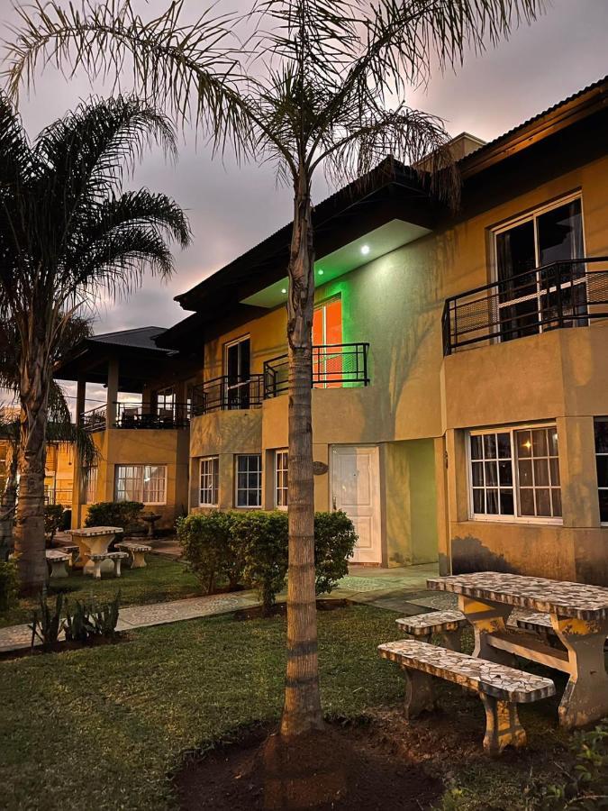 Aparthotel Fuente De Vida à Colón Extérieur photo